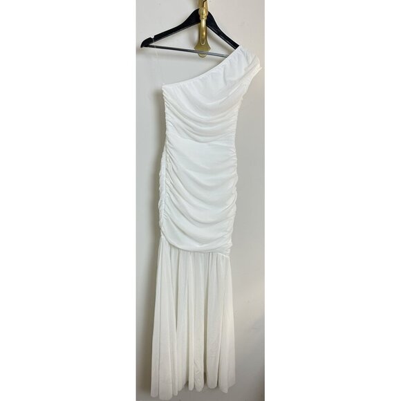 ELLIATT Vienna Ruched One-shoulder Gown in White Size X-Small - Picture 5 of 7